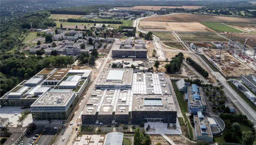 工程大學環境創新 學校內部設計成一座城市