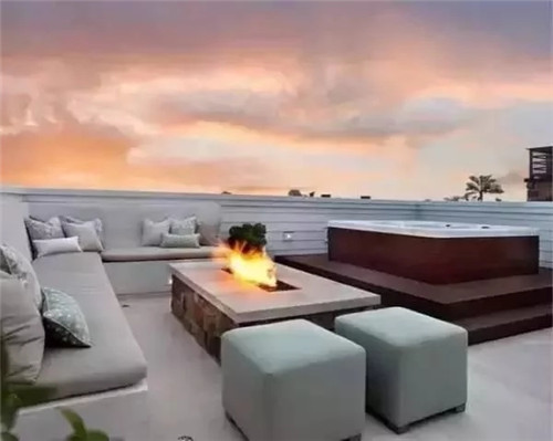 這設計才叫頂層露臺，你家那只能叫屋頂