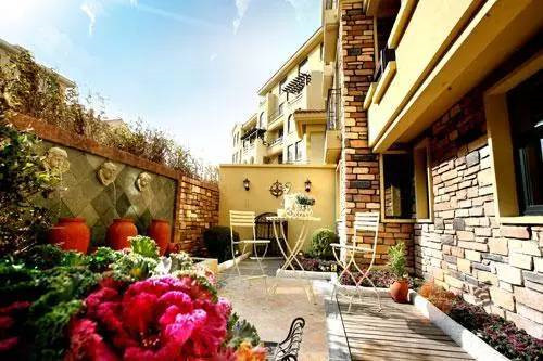 下沉式庭院溫情與美景共存