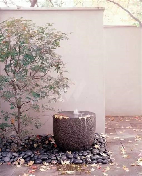 院子里造個小水景檔次提高了十倍不止