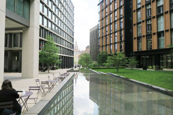 新城市廣場——如何讓建筑間的空間具有活力