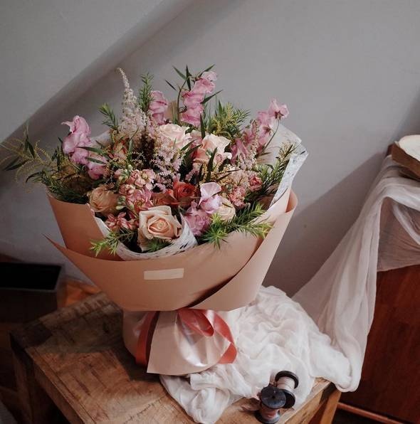 鮮花放一個月都不枯,原來方法竟這么簡單