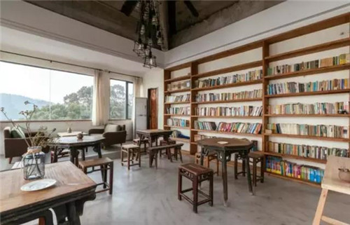 蘇州西山一家設計極簡工業風的民宿