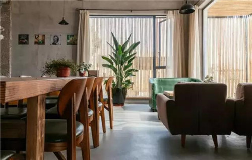 蘇州西山一家設計極簡工業風的民宿