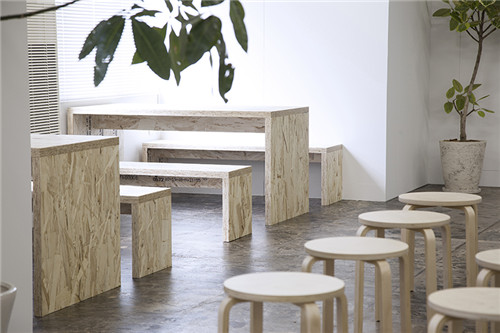 一切從簡(jiǎn)，奈良塑料容器裝扮辦公室設(shè)計(jì)方案