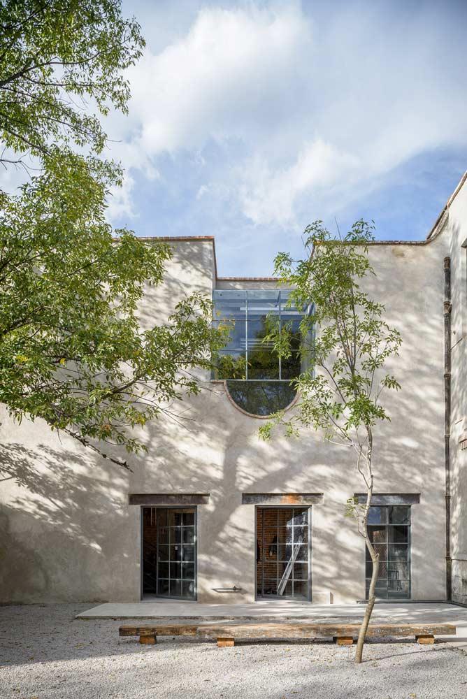 鄉(xiāng)村住宅變身辦公樓的景觀改造