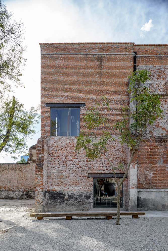 鄉(xiāng)村住宅變身辦公樓的景觀改造