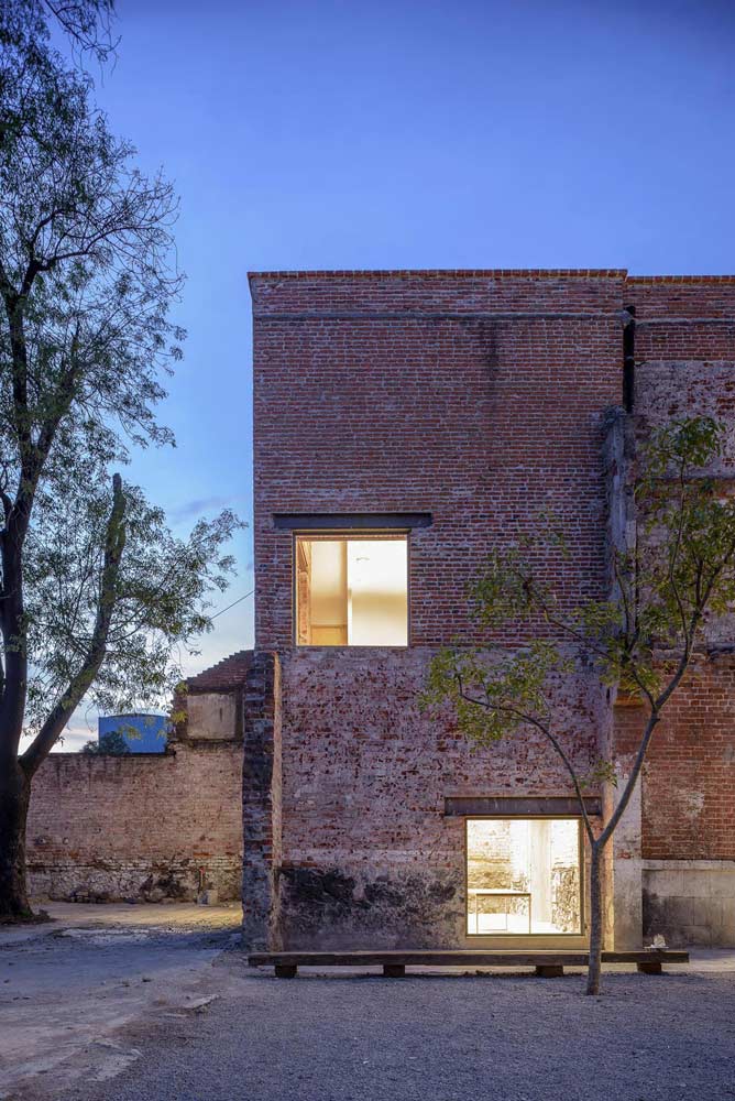 鄉(xiāng)村住宅變身辦公樓的景觀改造