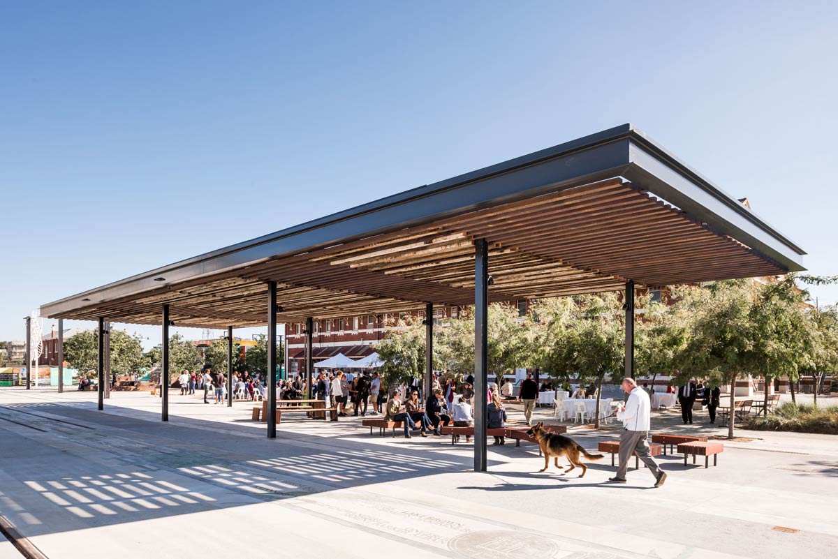 對(duì)工業(yè)遺址的創(chuàng)造性使用——米德蘭鐵道廣場(chǎng)