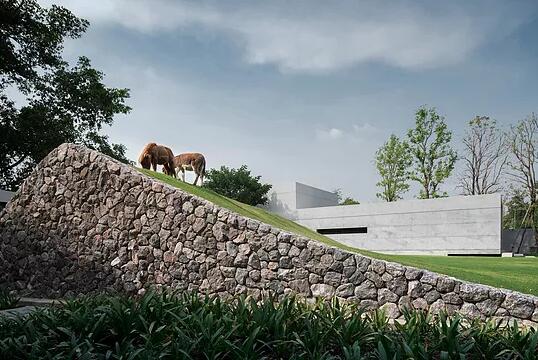 泰國曼谷雨樹住宅區(qū)景觀設(shè)計