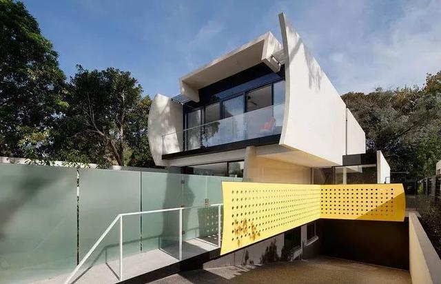 別墅庭院圍墻必備的5種設(shè)計(jì)!