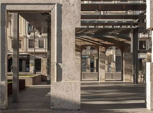 廢墟中的現代醫院景觀改造