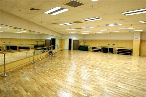 北京地下群租房的華變增加公共空間有效供給