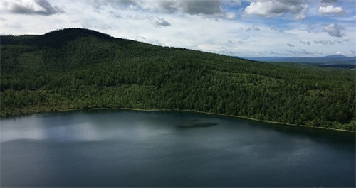 內蒙古阿爾山森林公園駝峰嶺天池