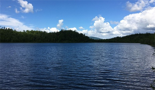 內蒙古阿爾山森林公園駝峰嶺天池