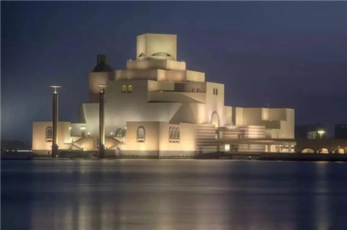 建筑大師貝聿銘創造出波斯灣上的城市明珠