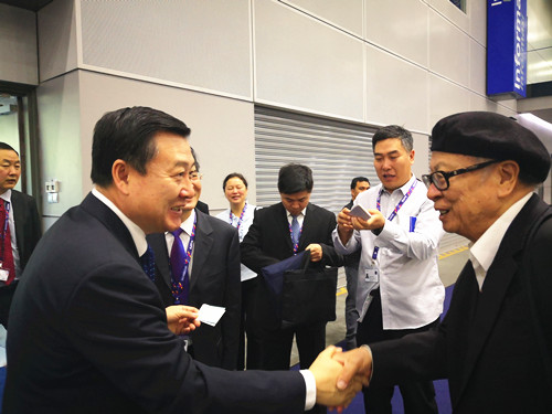 住建部副部長倪虹出席第九屆世界城市論壇并參觀展覽