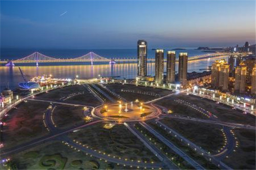 大連星海廣場(chǎng)——亞洲最大的城市廣場(chǎng)