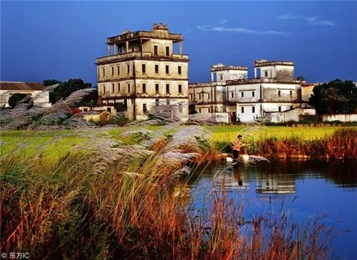 千城一色 斷崖城市文化該去何處續(xù)接