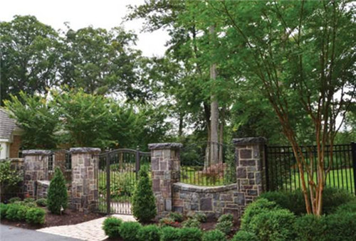 美國著名景觀設(shè)計(jì)師如何改造枯燥的花園