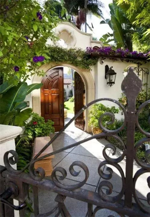 民宿庭院入口可以設計成這樣