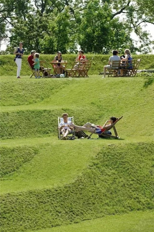 聊聊身邊的景觀草坪