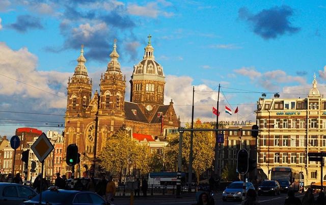 運河交織出的“水都”風情