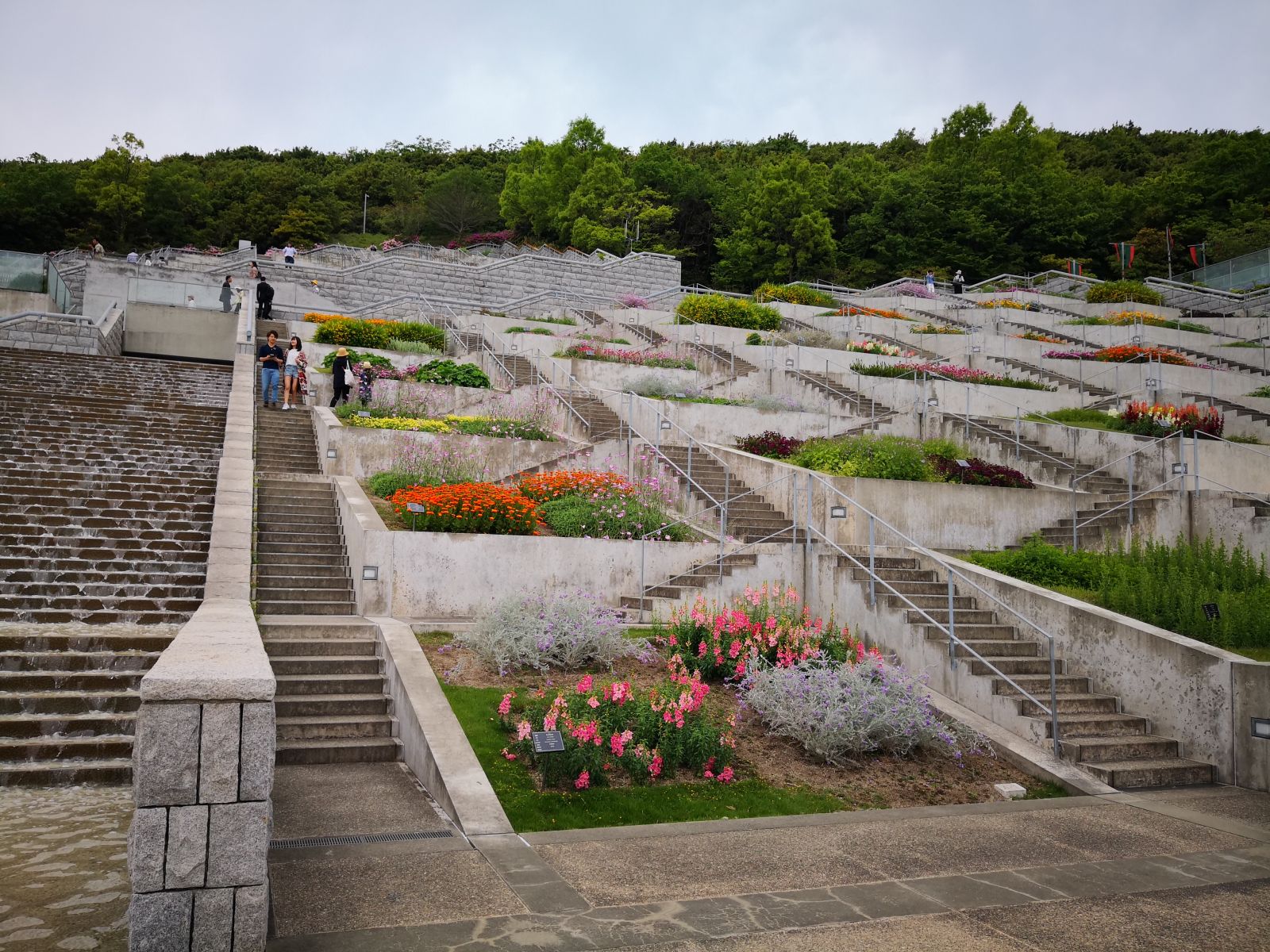 參觀大師安藤忠雄作品 考察大阪住宅與商業(yè)建筑