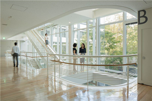 日本代市互助保險(xiǎn)公司辦公環(huán)境景觀設(shè)計(jì)