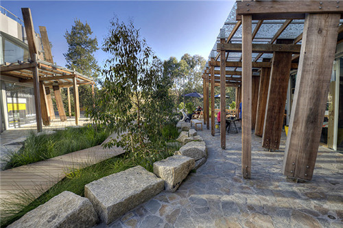 相思廣場住宅區(qū)邀請公眾參與激活的公共空間