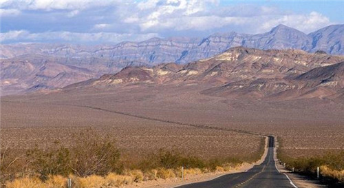 帶你感受大自然的極簡之美,荒蕪卻震撼心靈