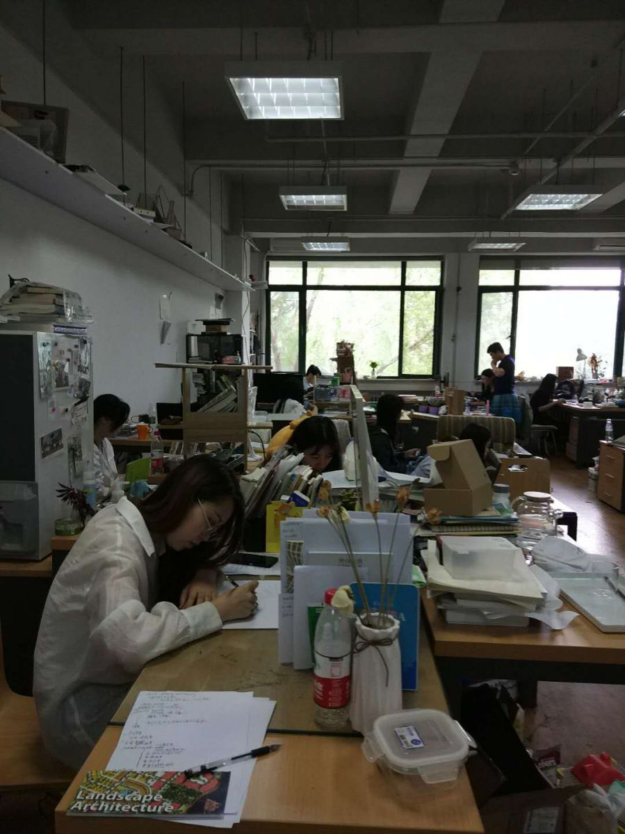 羅青：創(chuàng)造有情感意義的空間序列