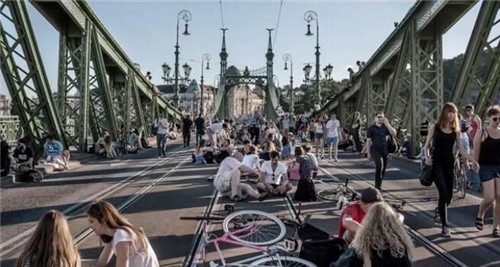 威尼斯國(guó)際建筑雙年展匈牙利館