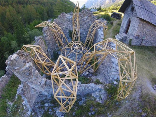 自然保護區里的“怪獸”