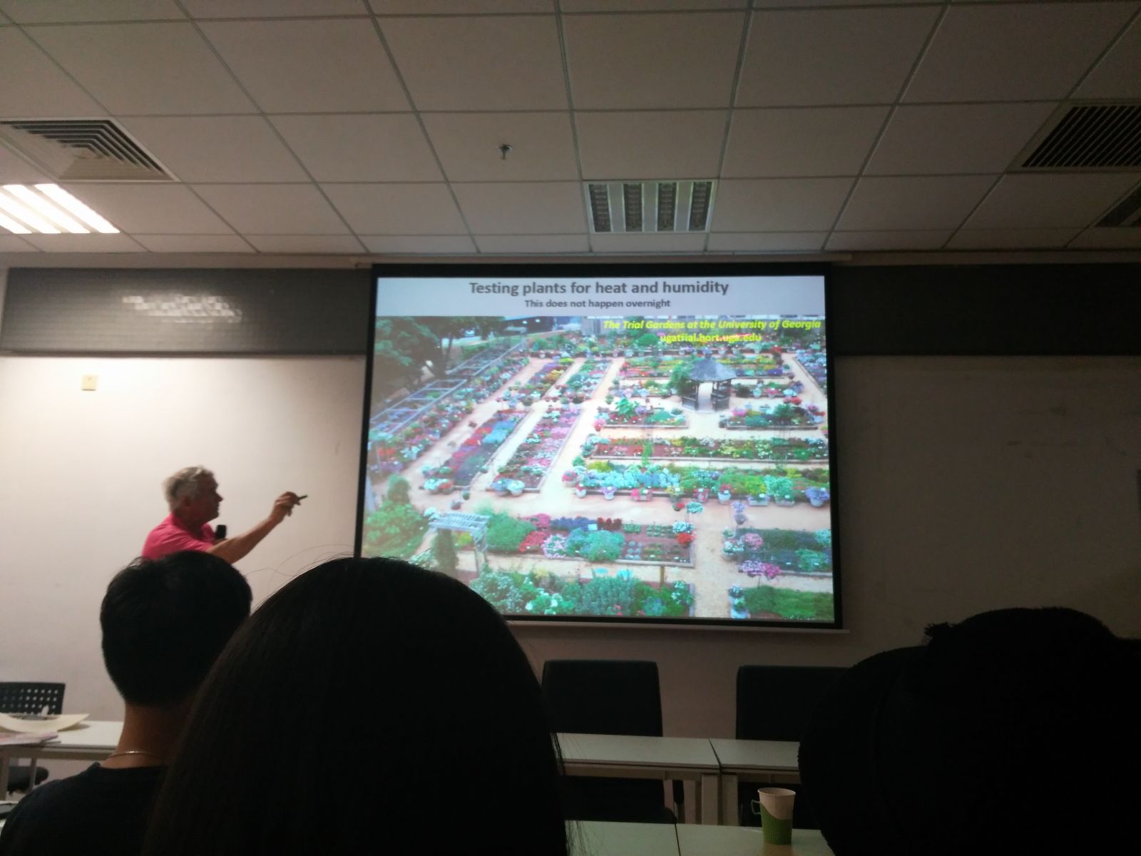 北美園藝學會最高榮譽得主:草花最新品種及其露地應用