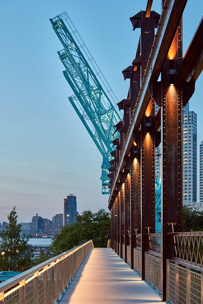 詹姆斯?科納設計的多米諾公園在紐約開放