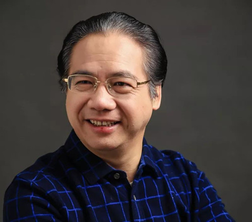 鄭占峰:詩和遠方 就在家的拐角處