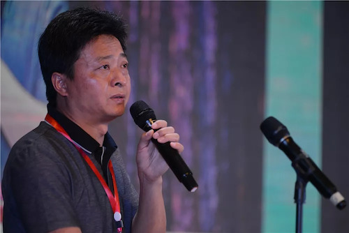 周建華：山地城市沿江防洪設施的景觀化研究