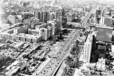 趙知敬:40年長安街規(guī)劃盡顯大國氣