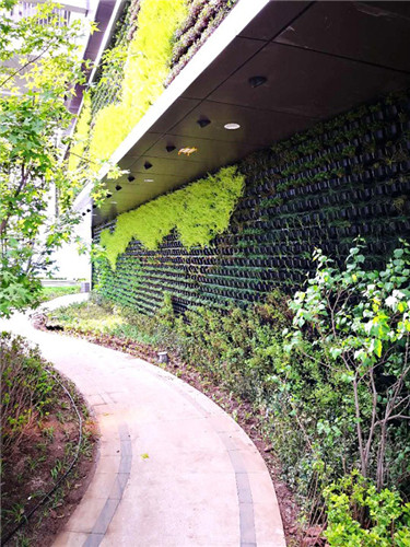 園冶杯專業獎:中航資本大廈超高層屋頂花園