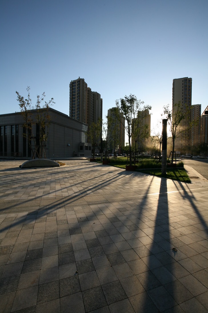 章俊華作品：規整中的非規整——常楹公元商務中心景觀設計