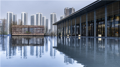 鴻坤地產(chǎn)李嘉龍：讓人們住得開(kāi)心，讓城市充滿(mǎn)活力