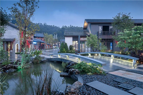 禪緣此地，不向遠方——新興禪域小鎮