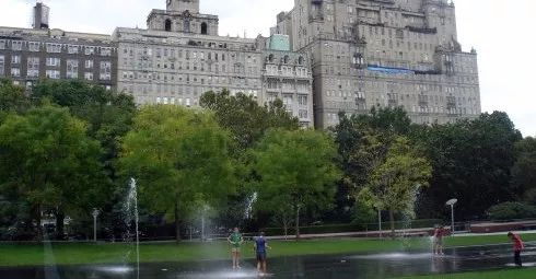 埃菲爾鐵塔周邊將改造為大花園，由哪位大師設計？