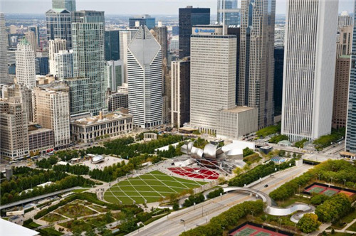 埃菲爾鐵塔周邊將改造為大花園，由哪位大師設計？