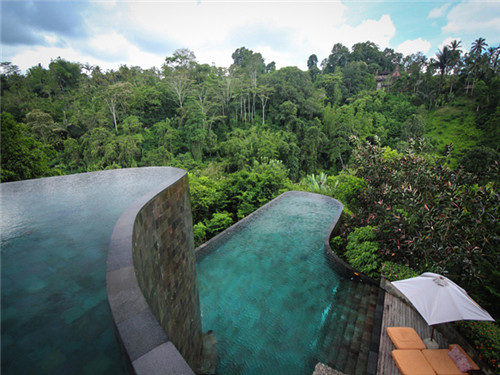 無邊際泳池,令人驚嘆的空中景觀