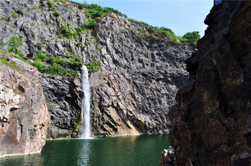 礦坑公園,讓大地傷疤涅槃重生
