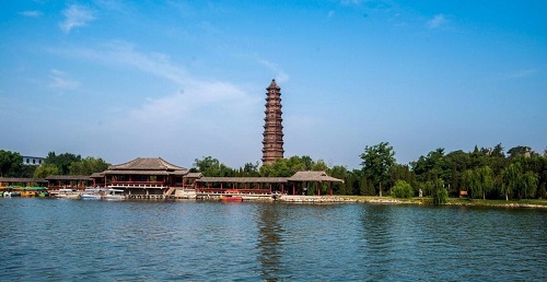 保護(hù)歷史文化名城需從大處著眼，從小處著手