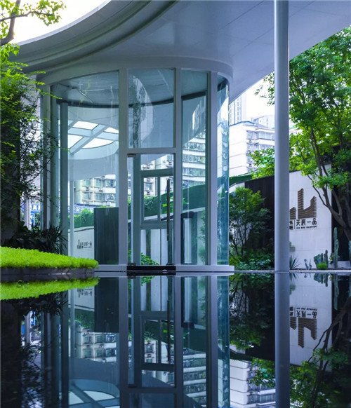 湖山有容,退貯溪谷——重慶弘陽·天宸一品