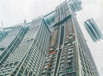 250米高空懸著國內首個橫向摩天樓